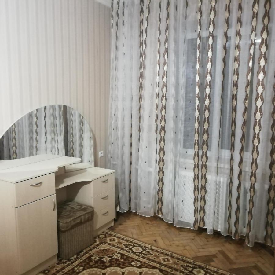 2К. Центр Возле Гуливера.Бассейная 10 Apartment Kyiv Exterior photo
